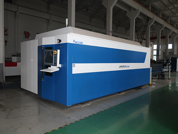 1000 watt laser cutter 8mm ms plate ， 6mm ss fiber laser cutting machine price