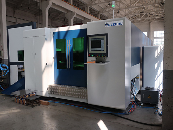 3000W Fiber Laser Cutting Machine with Double Pallet Changer