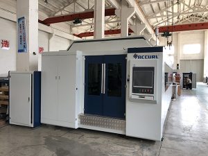 저렴한 가격으로 고품질 금속 섬유 레이저 절단기 3000W